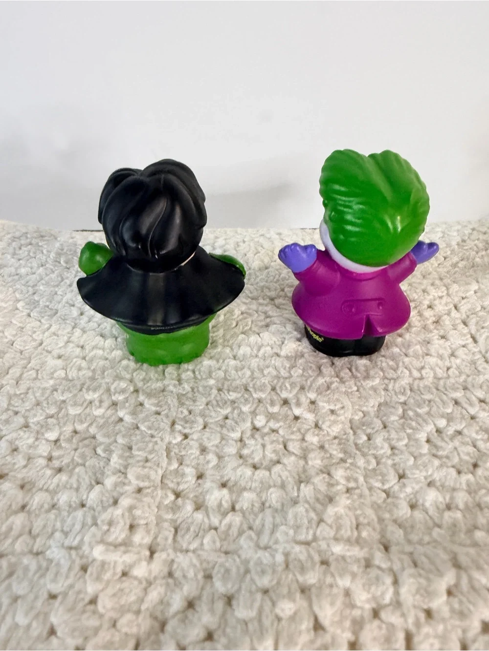 Fisher-Price Little People DC Super Friends Joker and Robin figure set